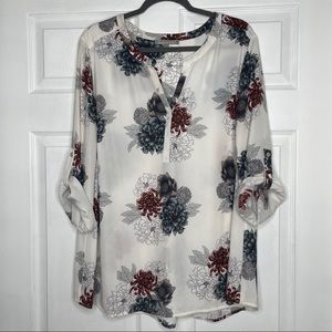 Daniel Rainn White floral women’s 2x plus shirt